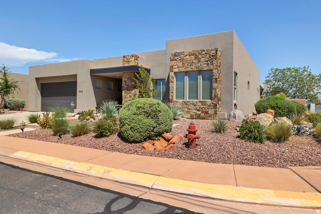 3215 S SANDSTONE W DR photo 4