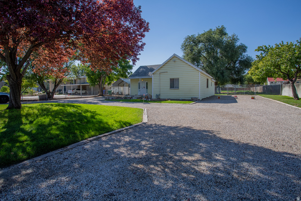 8686 S TEMPLE DR photo 3