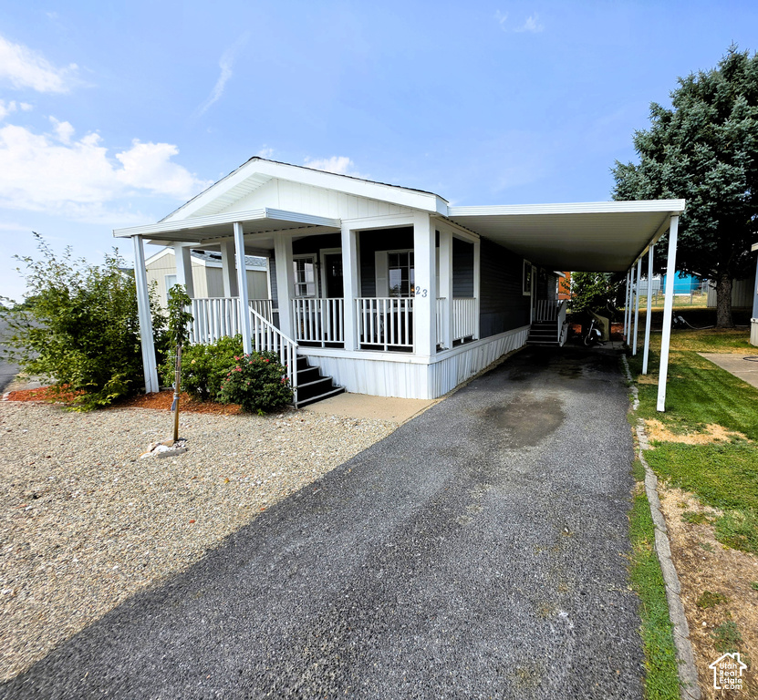 23 LAKEVIEW DR photo 3
