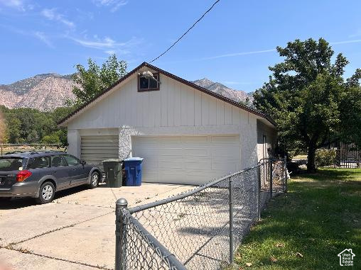 908 S LIBERTY E photo 3
