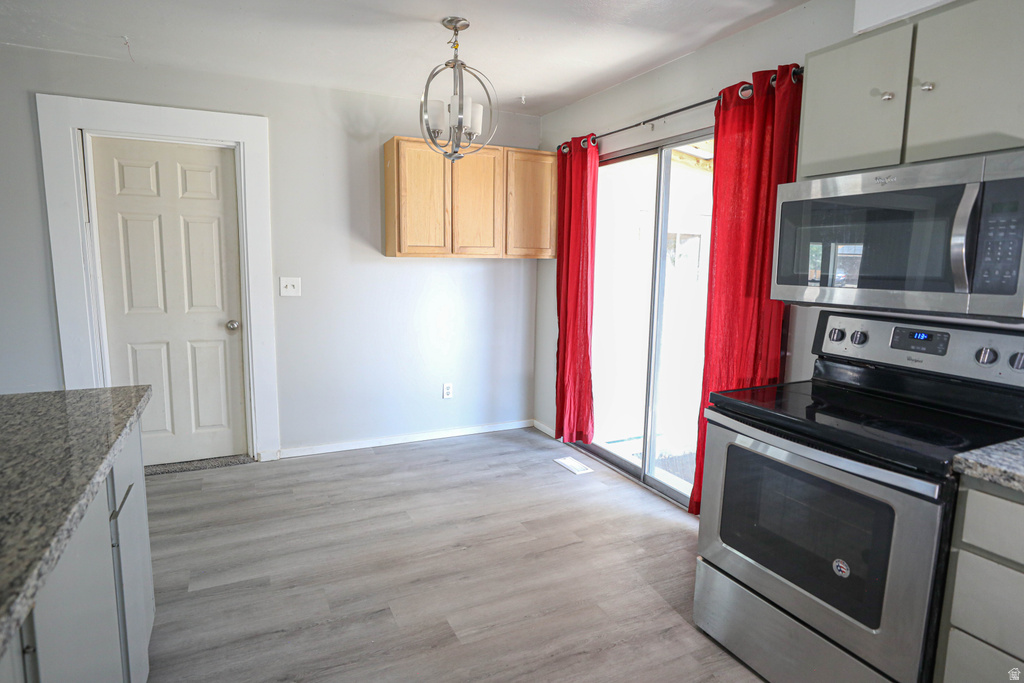 956 N 1175 W photo 3