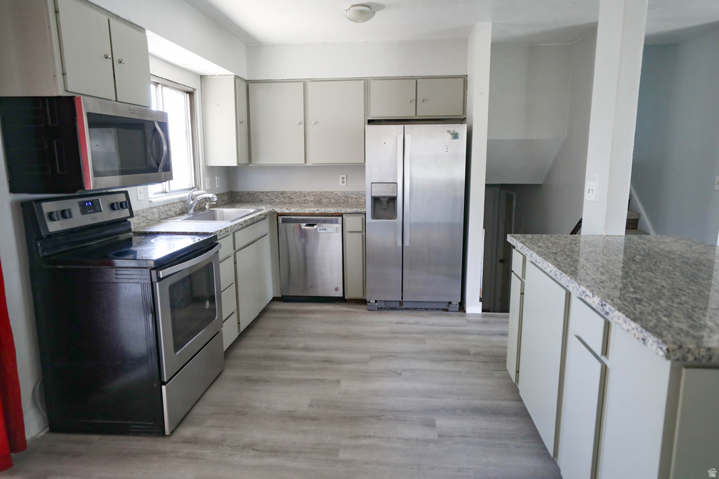 956 N 1175 W photo 4