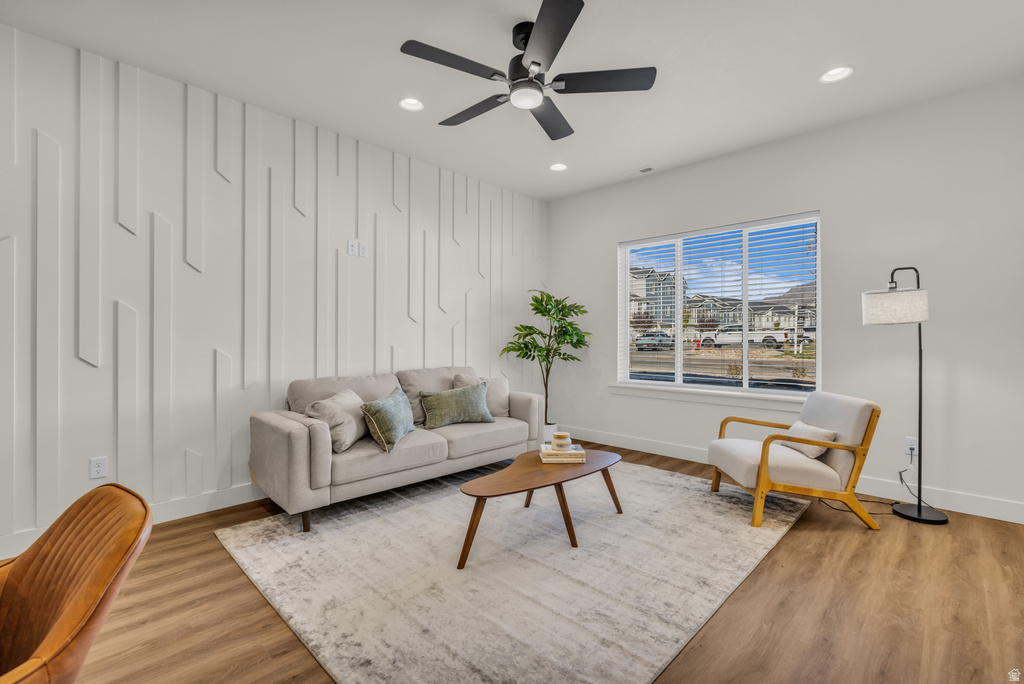 295 E 1650 photo 2