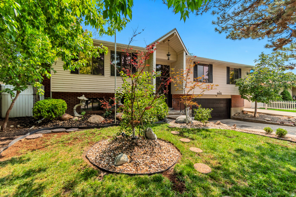 9495 S PINEDALE CIR photo 2