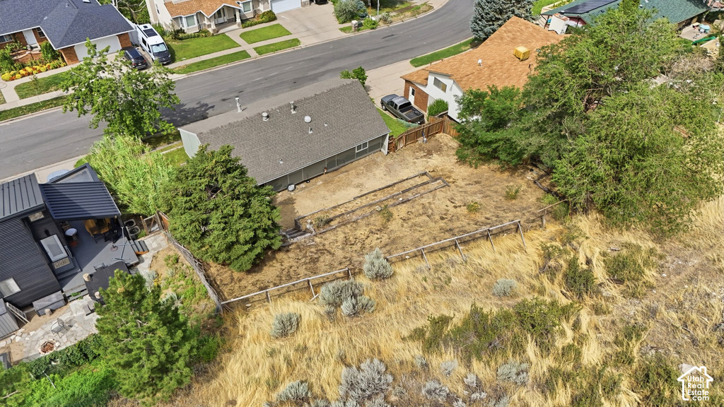1560 E HILLS N DR photo 4