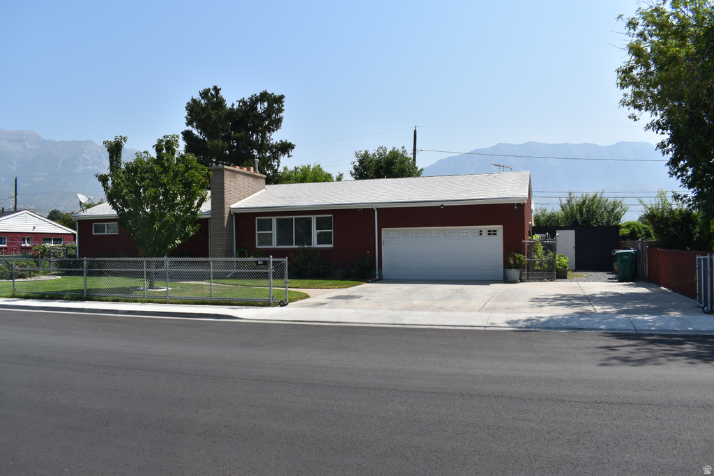 330 N 725 W photo 2
