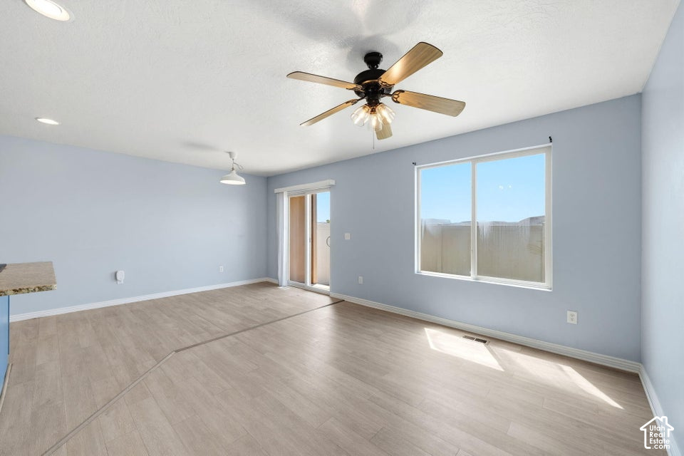 1000 E BLUFF VIEW DR photo 5