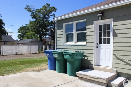 847 N 275 E photo 3