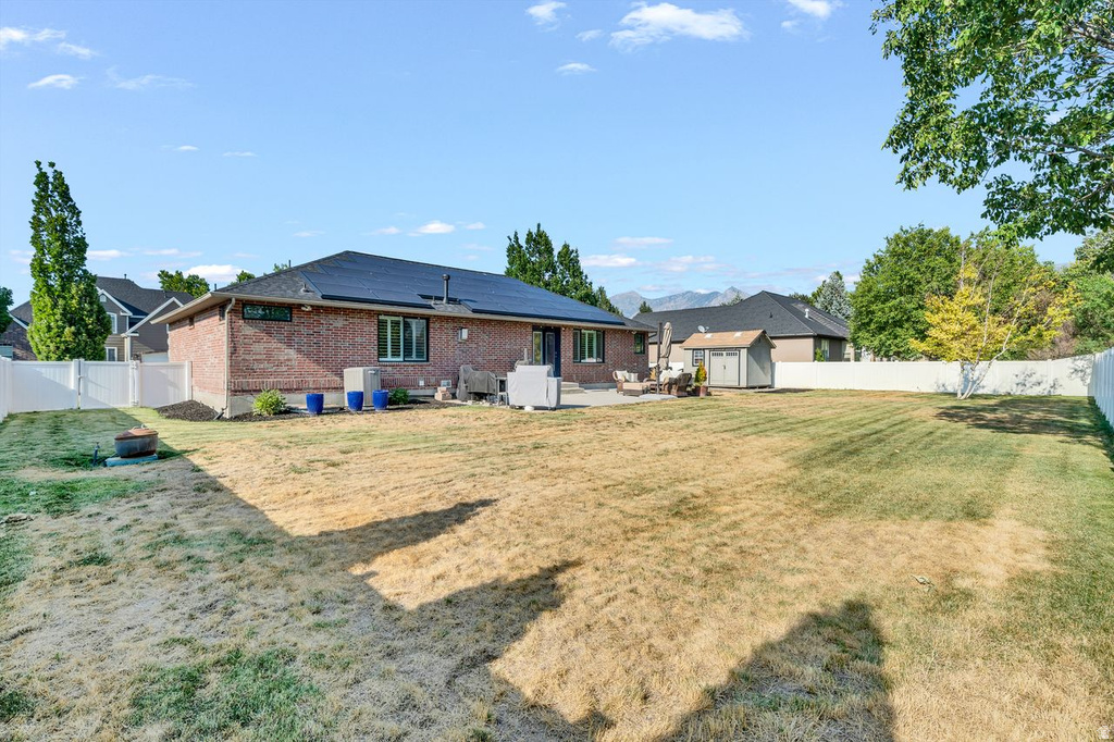 6637 W CANTERBURY WAY photo 5