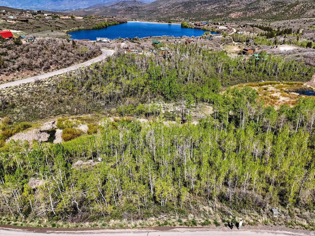 10445 E LAKE DR photo 4