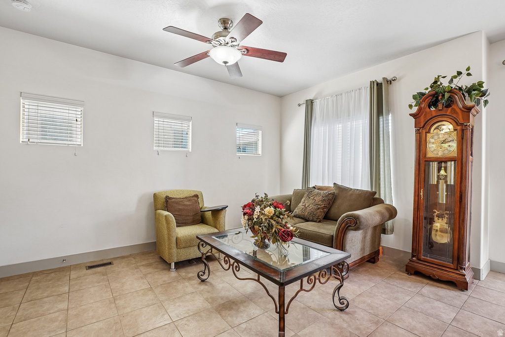 2635 N ELM N DR photo 4