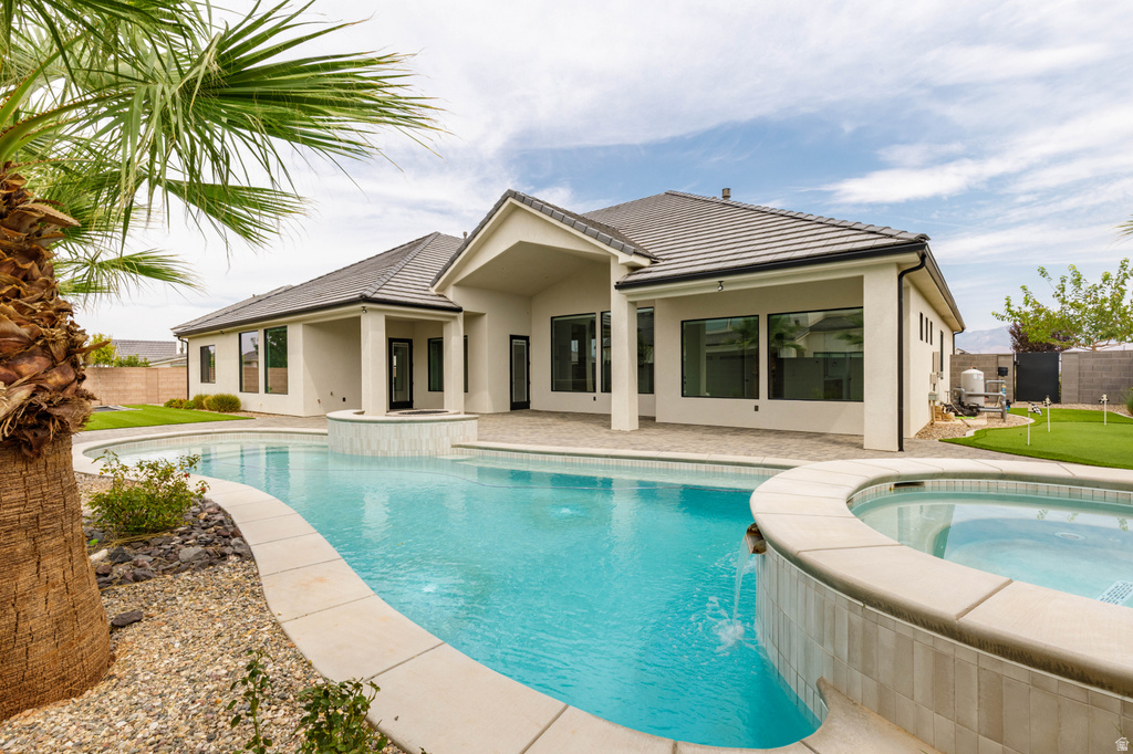 2972 E WILLOW TREE LN photo 4