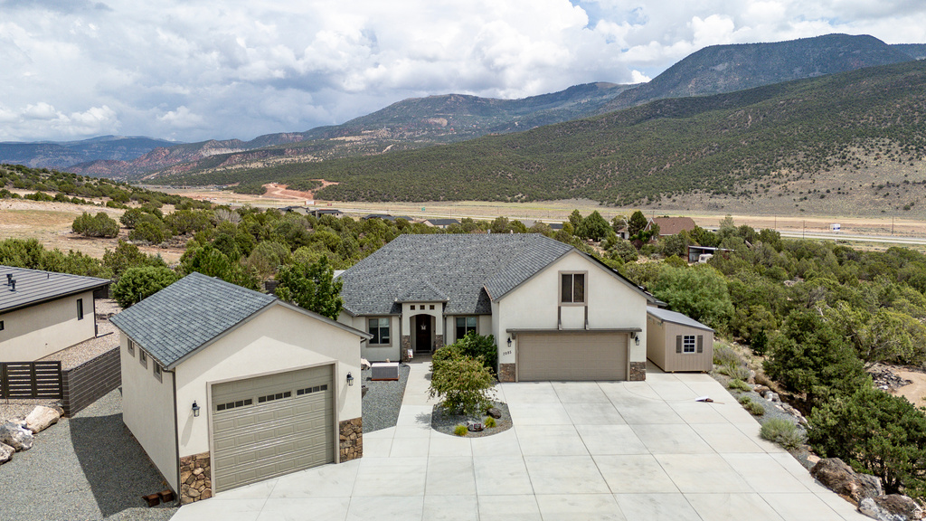 2085 S EAGLE LOOP photo 2