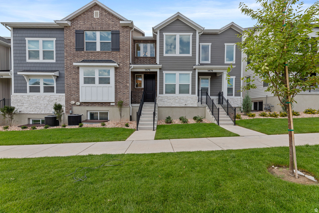 1475 W Skyline Dr, Saratoga Springs, UT 84045