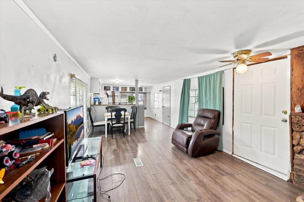 1150 N 200 W photo 5