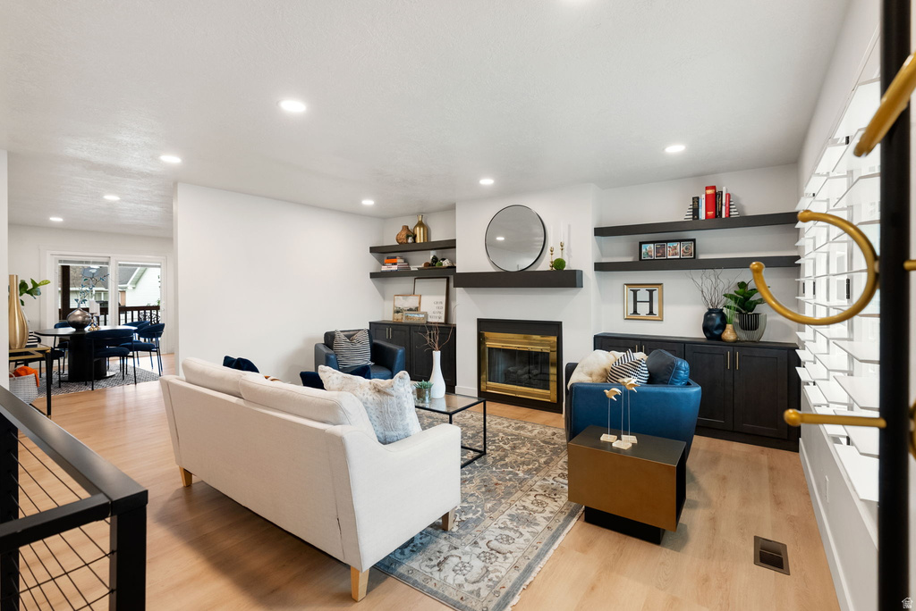 633 E 1260 N photo 3