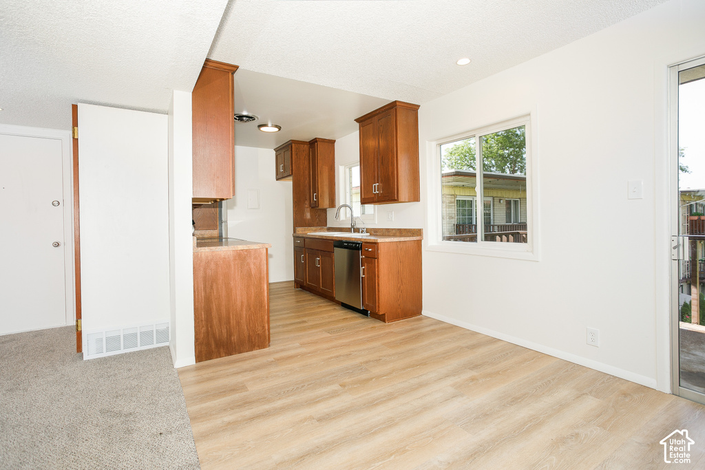 616 N OAKLEY W ST photo 2