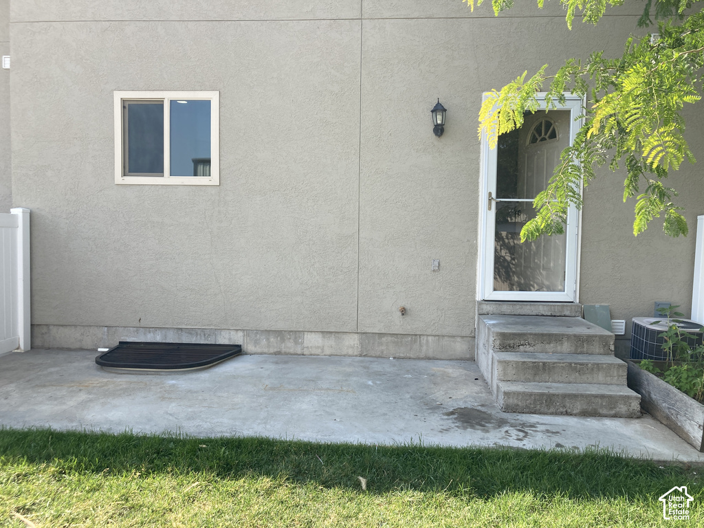 101 E 630 N photo 5
