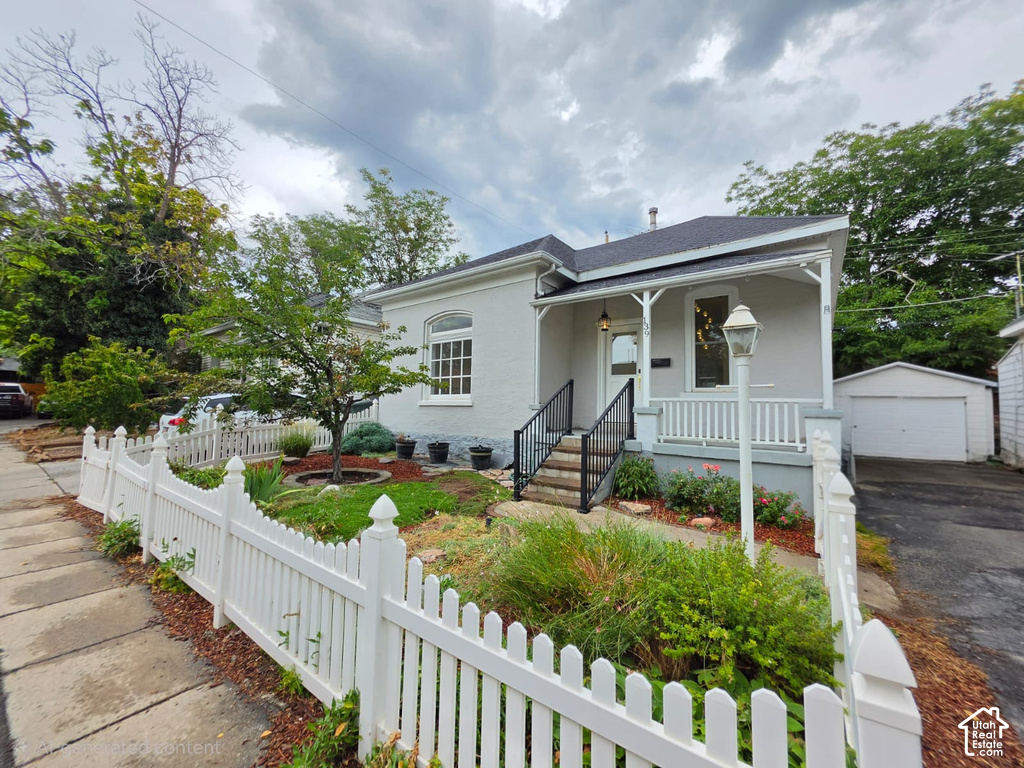 139 S DOOLEY CT photo 2