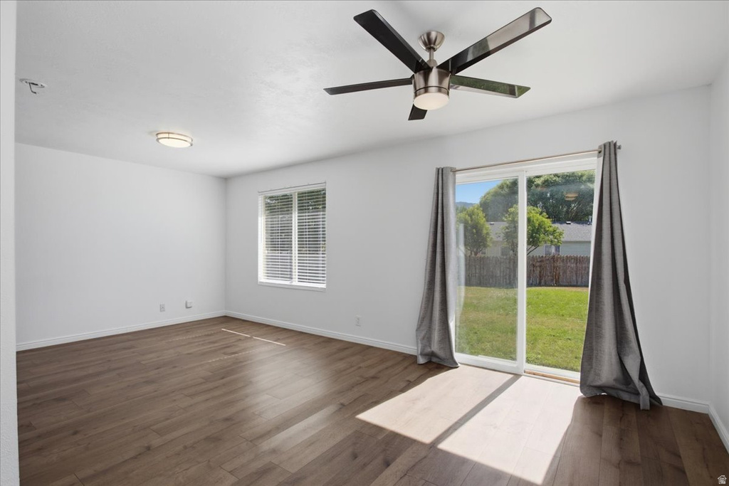 544 PINE CONE WAY photo 3