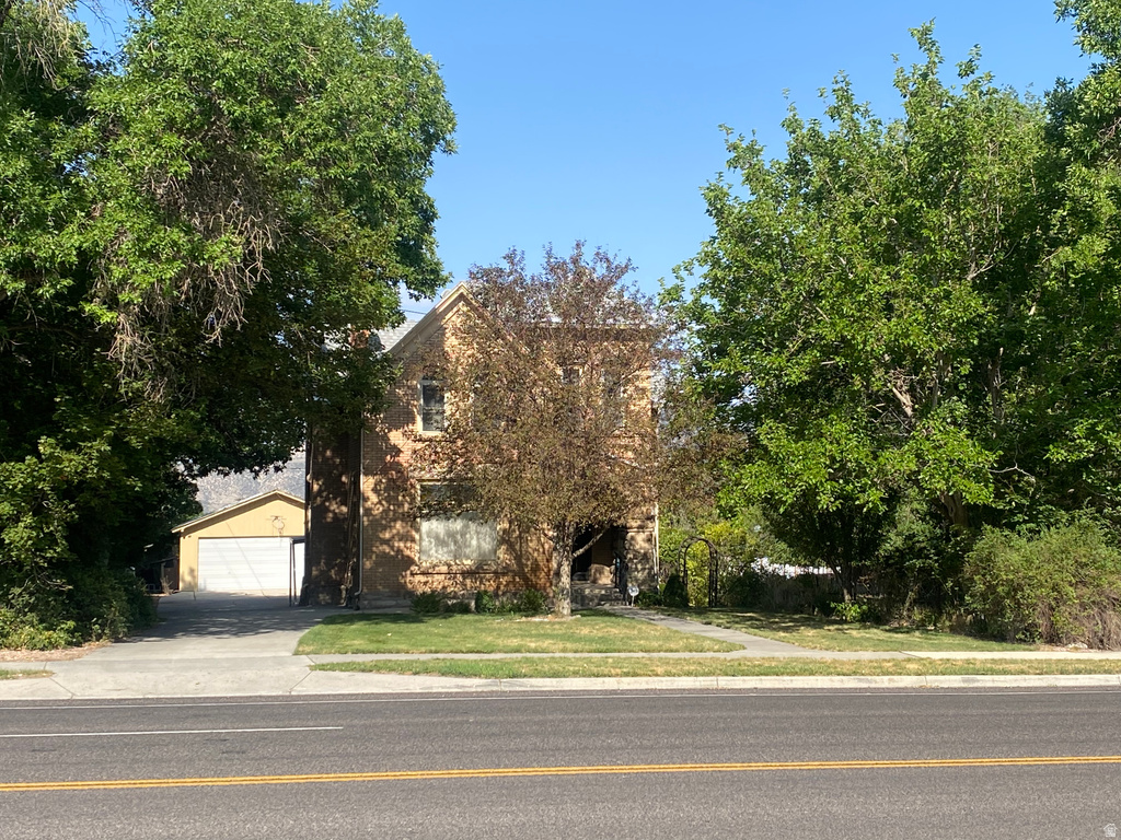 444 S MAIN ST photo 2