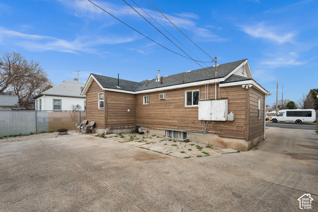 119 E LESLIE S AVE photo 2