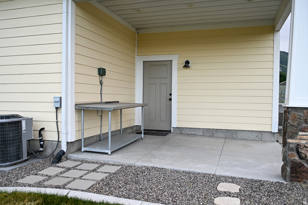 261 E 600 S photo 5