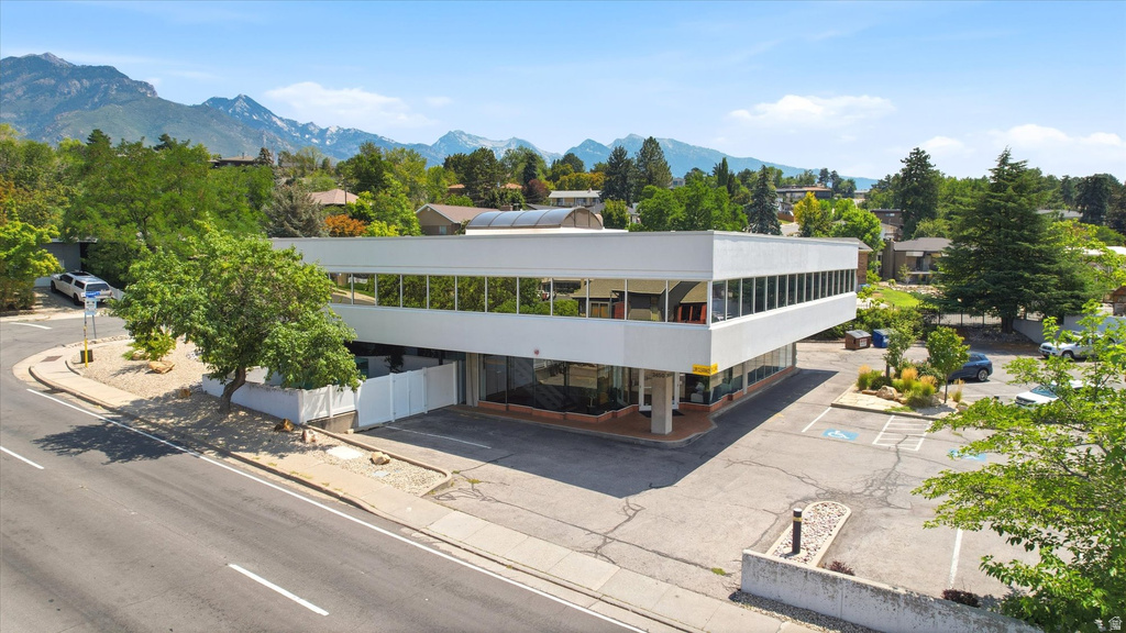 2450 E FORT BLVD photo 3