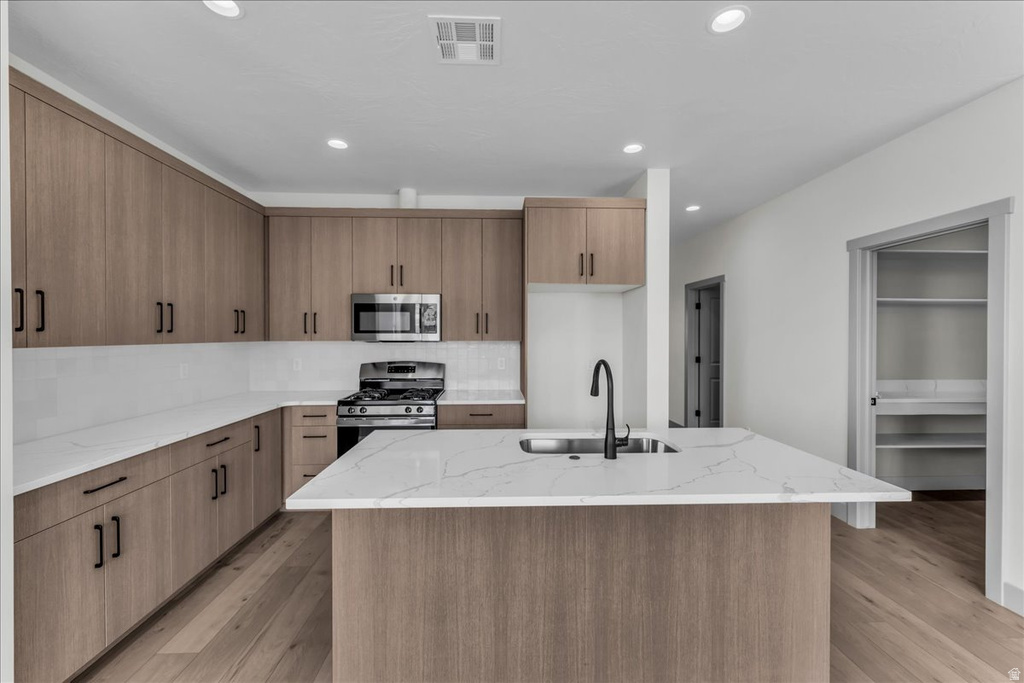 1588 E CENTAURUS WAY photo 4
