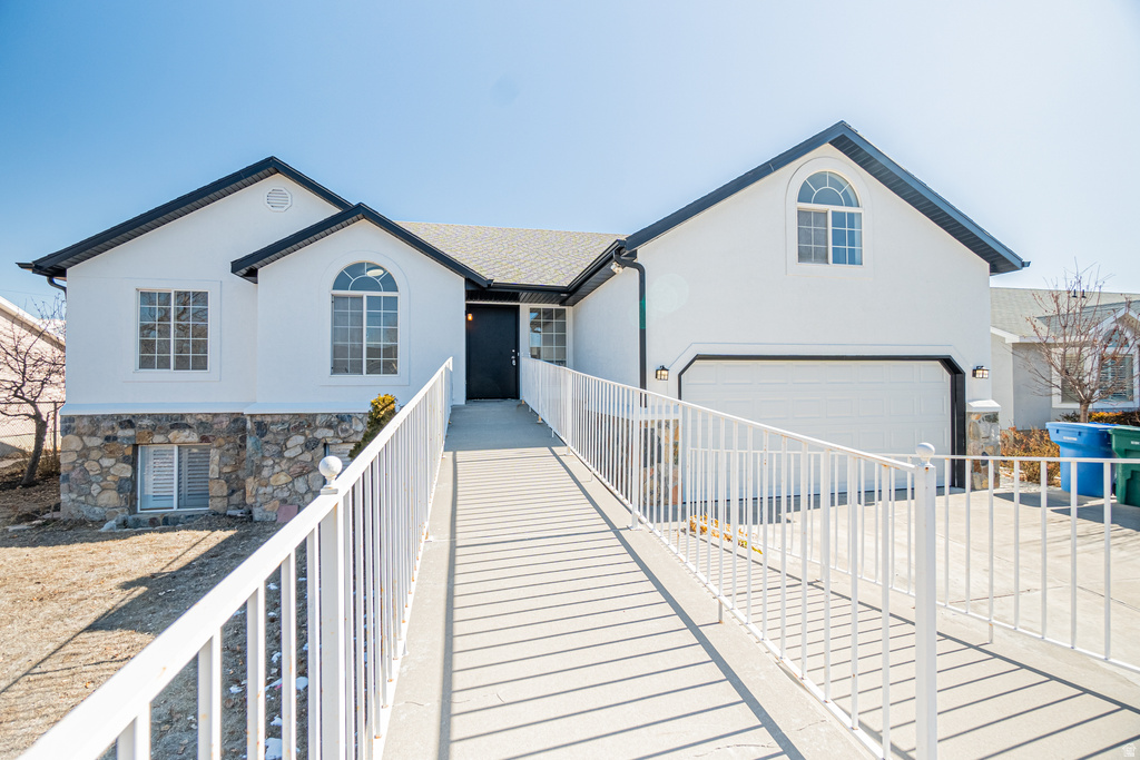 12467 LAUREL CHASE DR photo 4