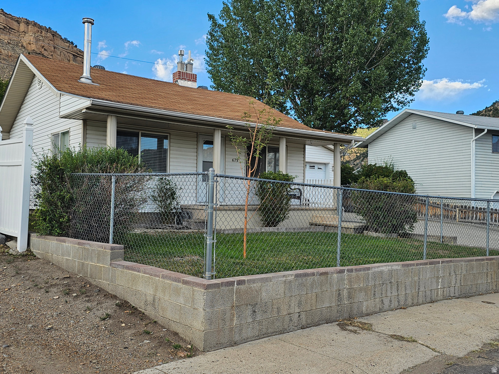 675 EDGEHILL DR photo 2