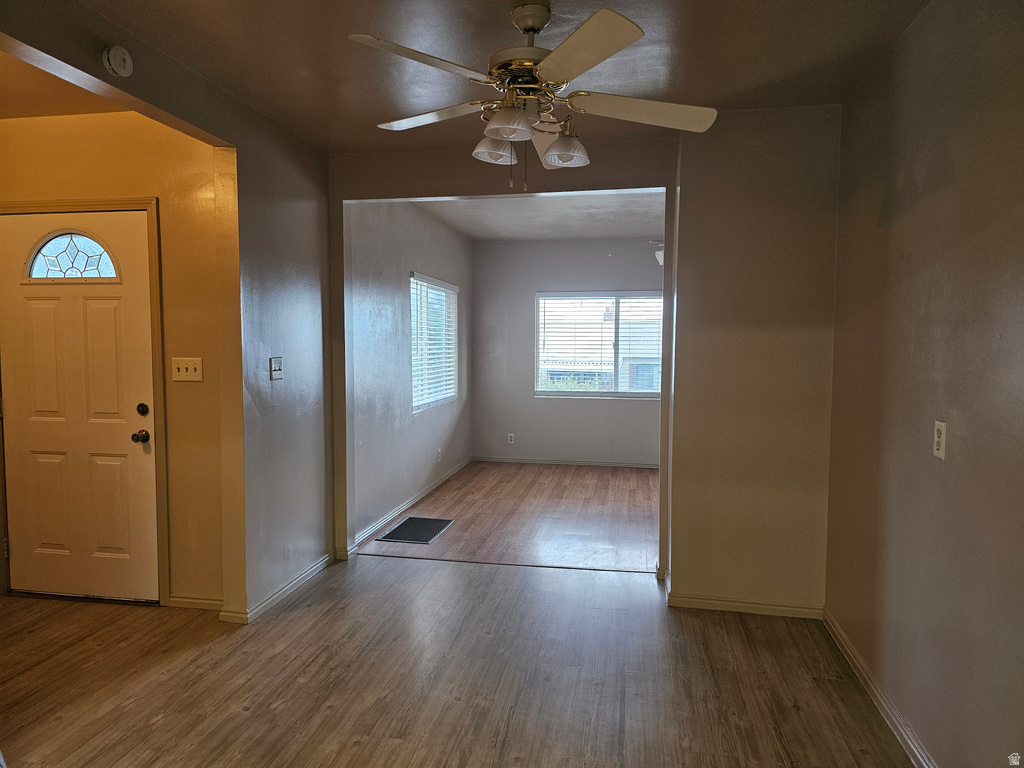 675 EDGEHILL DR photo 4
