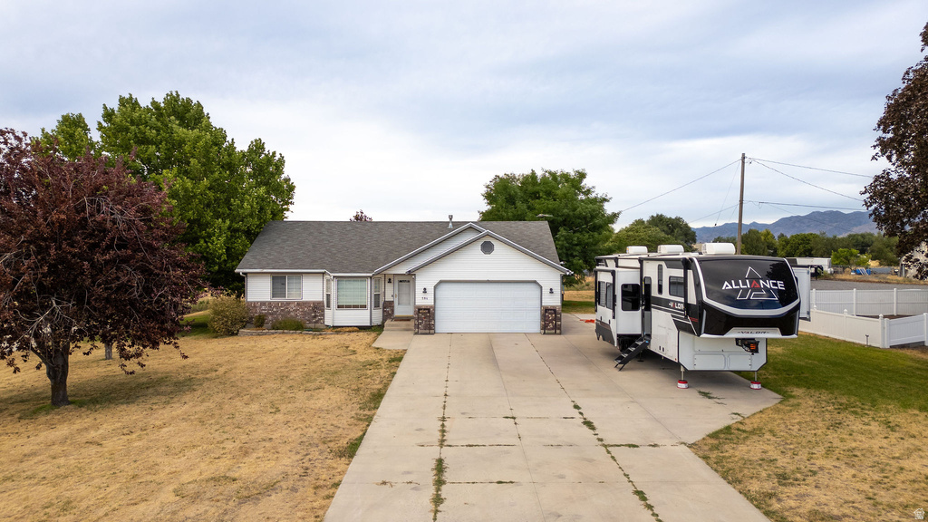 584 W 300 N photo 5