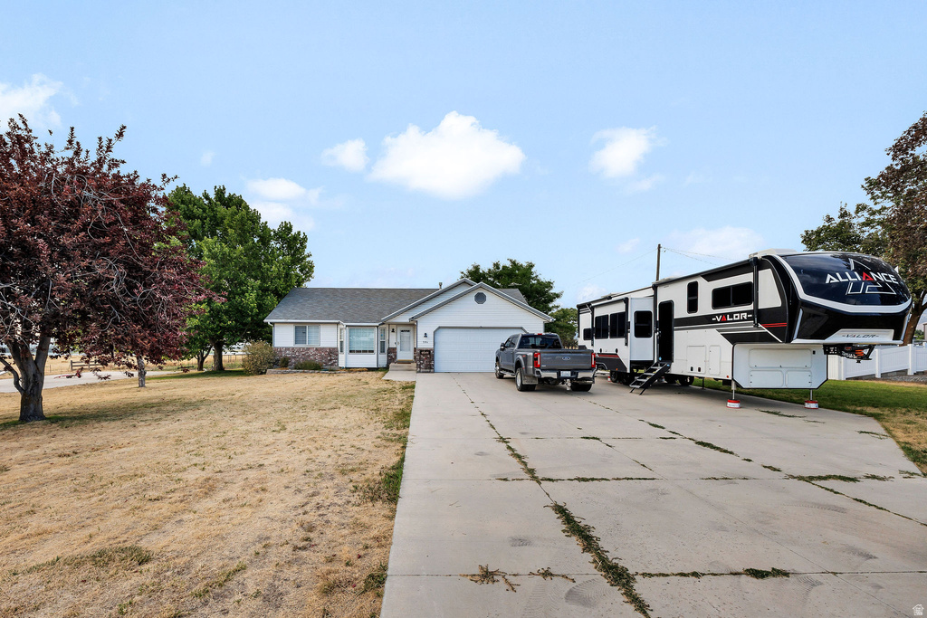 584 W 300 N photo 2