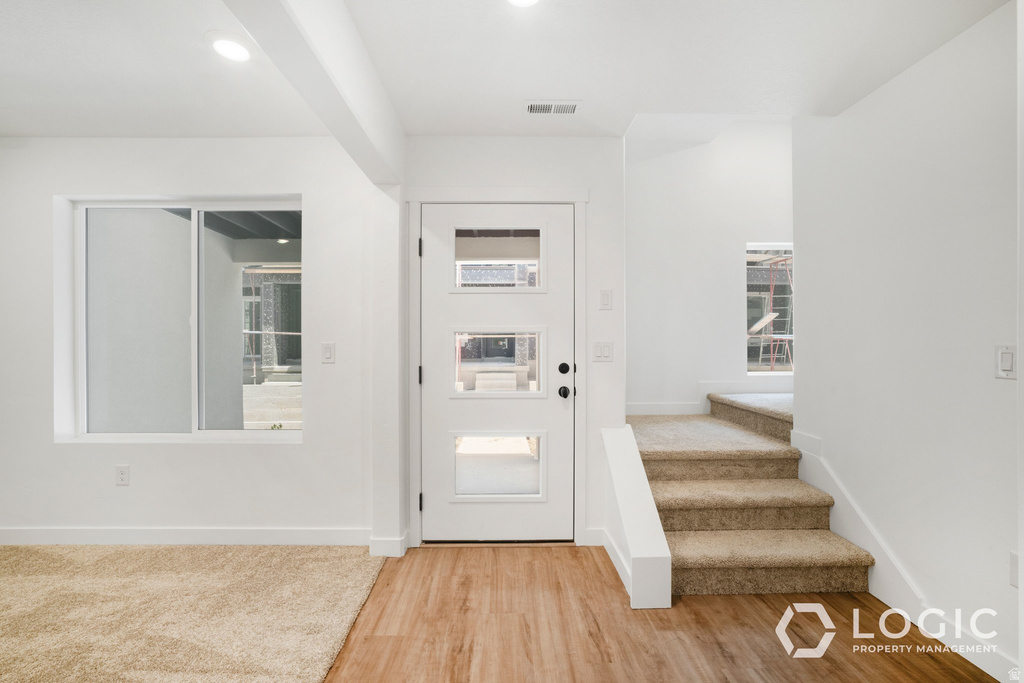 923 W COALBURN WAY photo 2