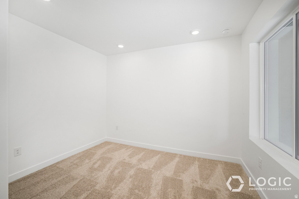 923 W COALBURN WAY photo 3