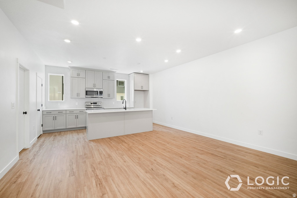 923 W COALBURN WAY photo 5
