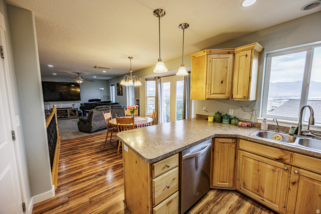3892 E SOUTH PASS COVE photo 4
