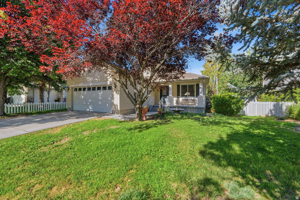 5573 N BRIENNE WAY photo 2