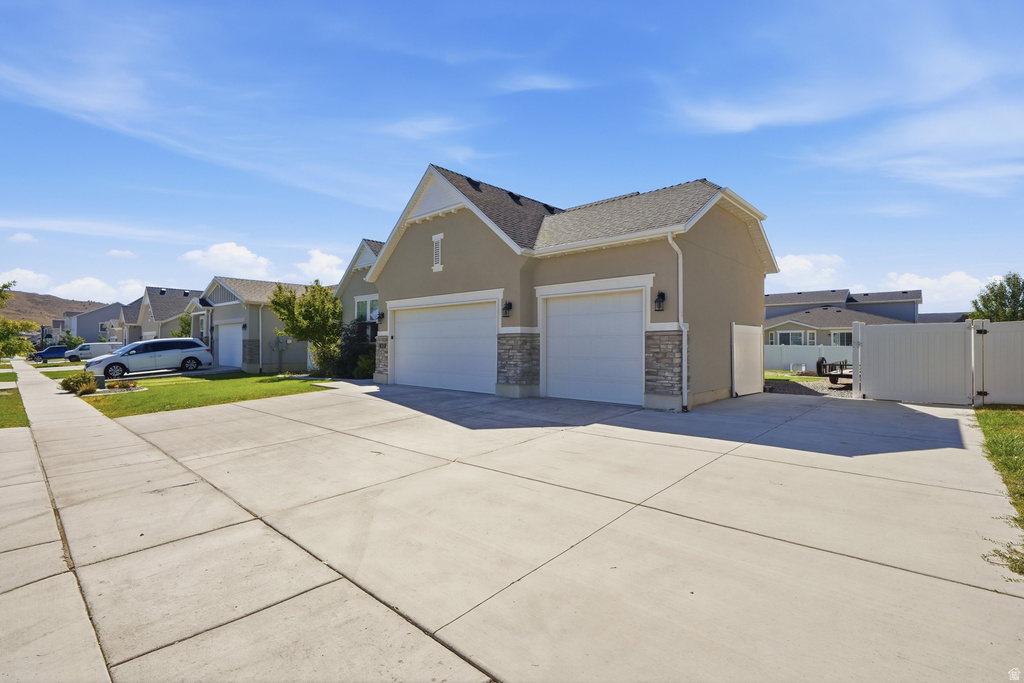 1422 E LOWE PEAK DR photo 2