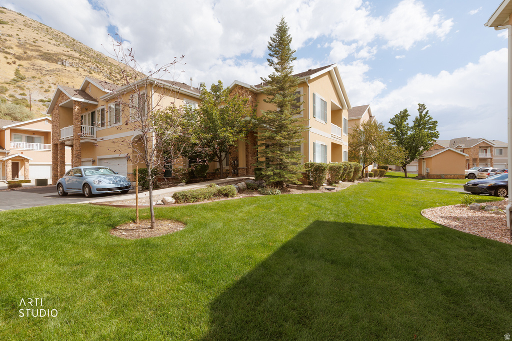 1166 S CANYON MEADOW DR photo 3