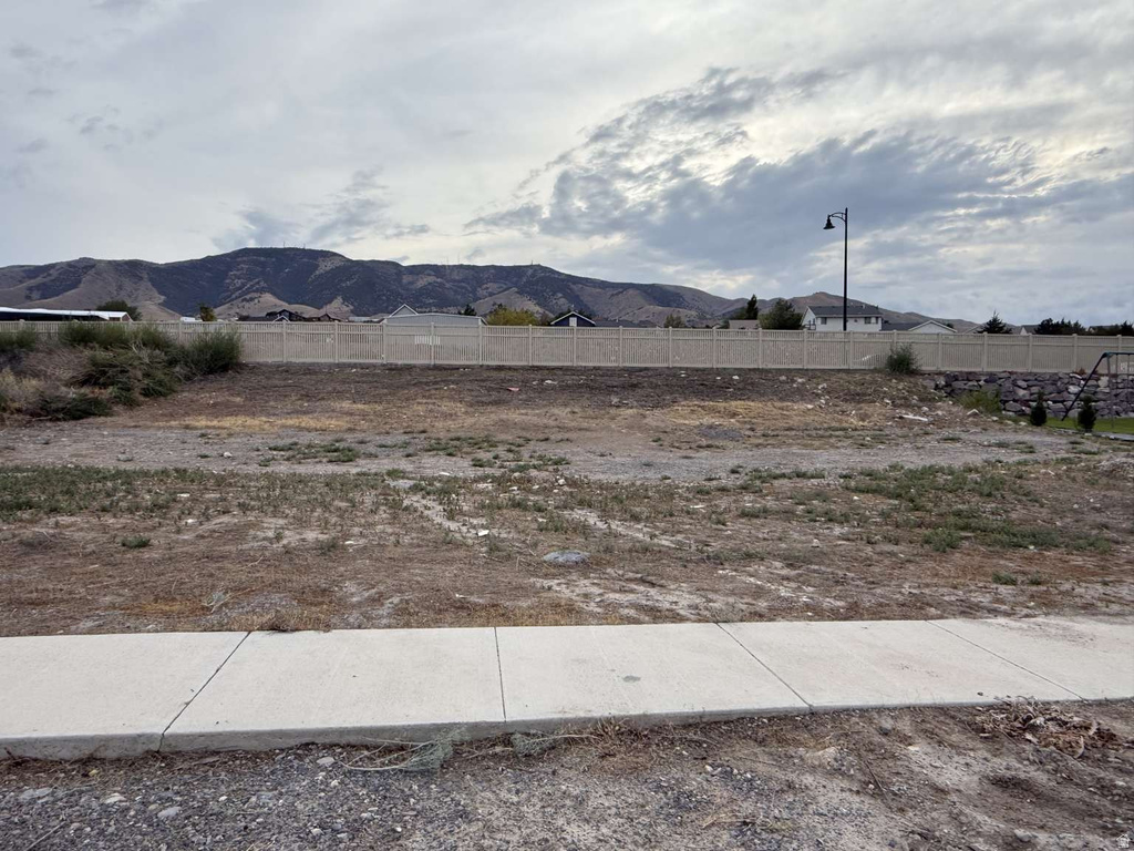 3521 S Garibaldi Way, Saratoga Springs, UT 84045