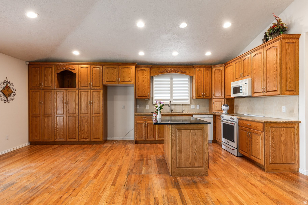 1207 W BRYCE JEFFERY DR photo 2