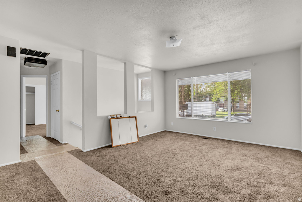 608 SWENSON AVE photo 4