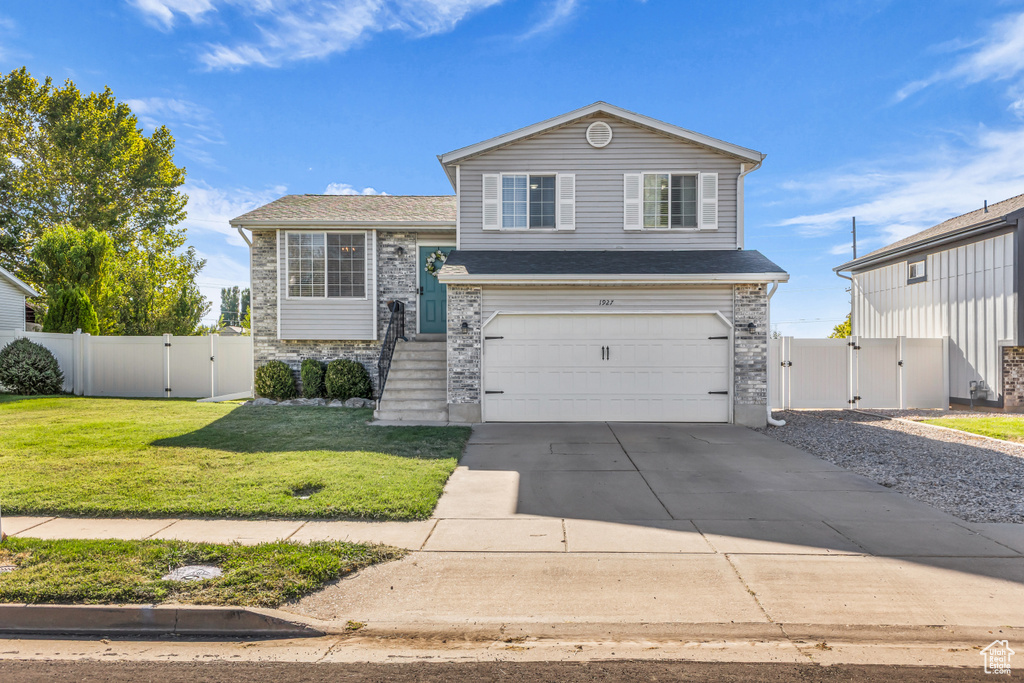 1927 N 950 W, Clinton