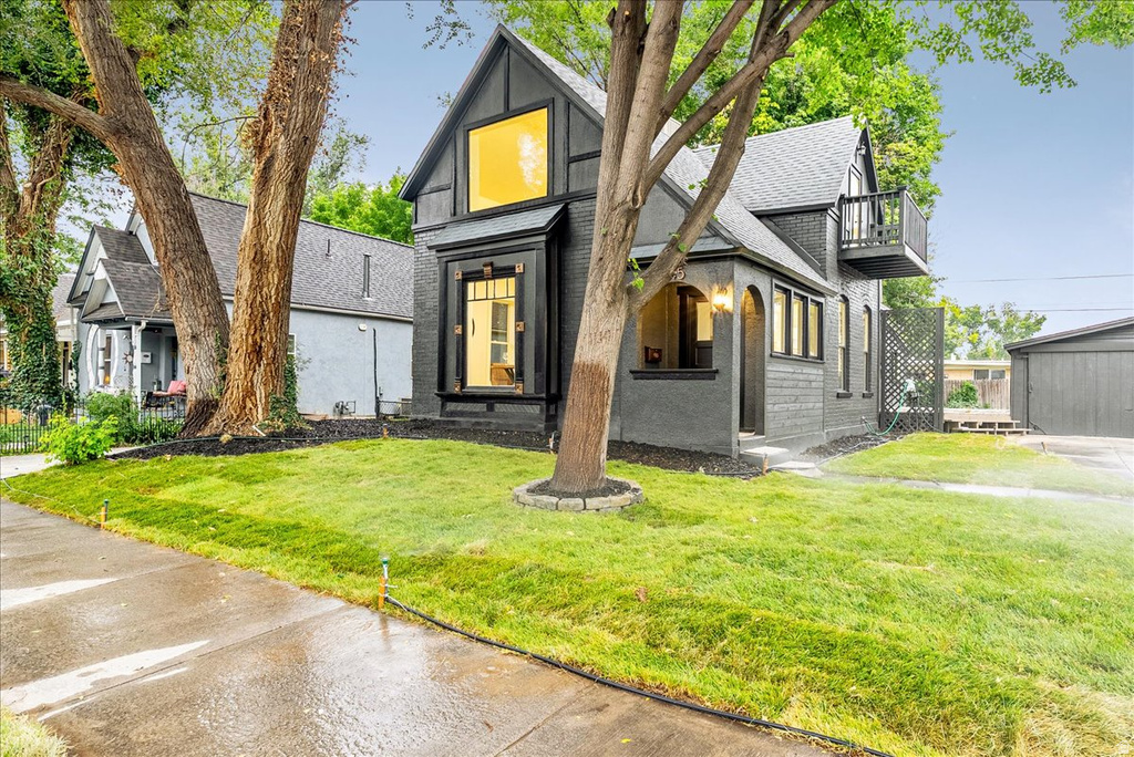 345 HOLLYWOOD AVE photo 3
