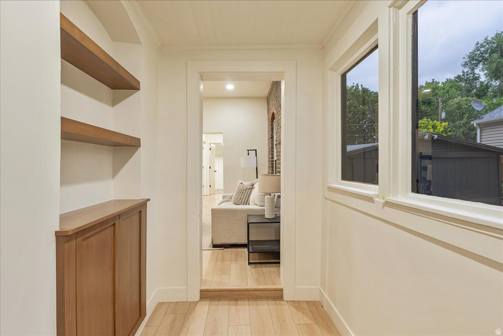 345 HOLLYWOOD AVE photo 4