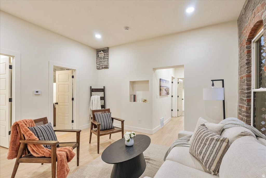 345 HOLLYWOOD AVE photo 5