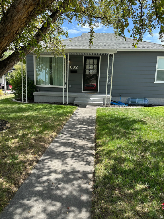 692 BROOKSIDE DR photo 3