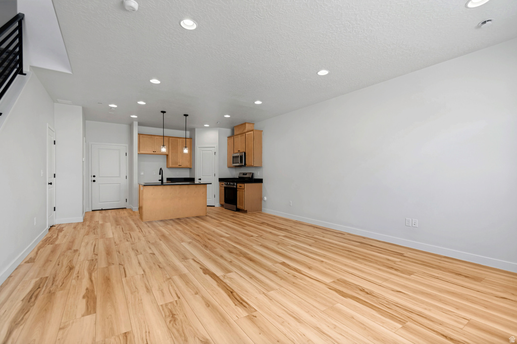 1156 W 1550 N photo 3